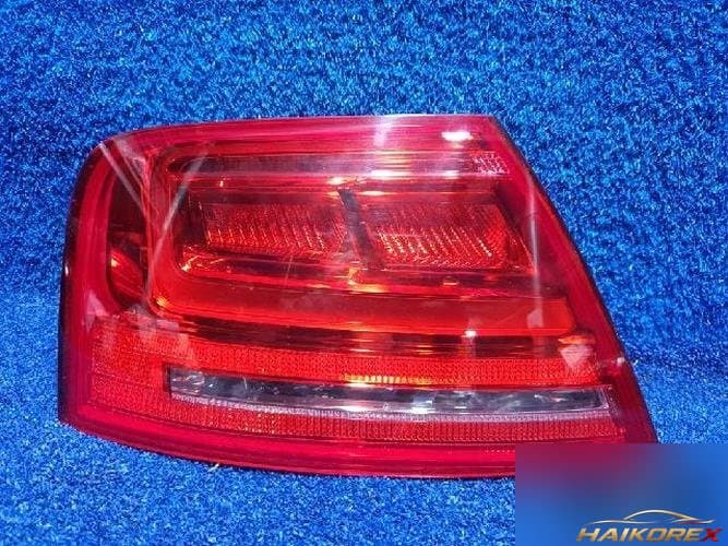Audi A8 2011 — комбинированный задний фонарь левый (водительский) 4H0945095