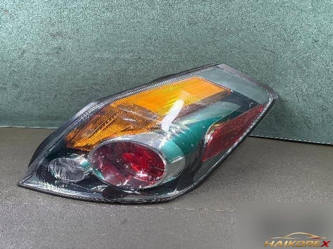 Nissan Altima 2011 — фонарь задний комбинированный правый (пассажирский) 2