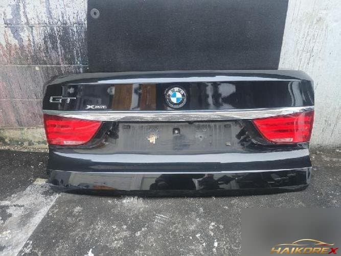 BMW 5 Series 2011 — крышка багажника, правая
