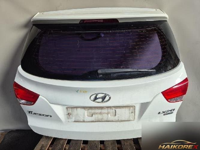 Hyundai Tucson 2012 — крышка багажника (дверь багажника) №3
