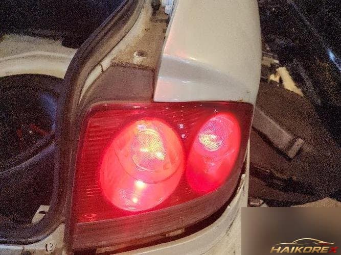 Hyundai Sonata 2004 — комбинированный фонарь задний правый 92402-3D0