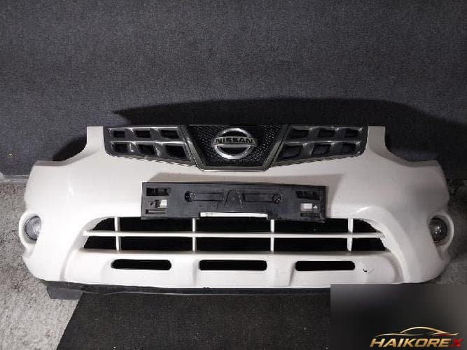 Nissan Rogue 2011 — передний бампер