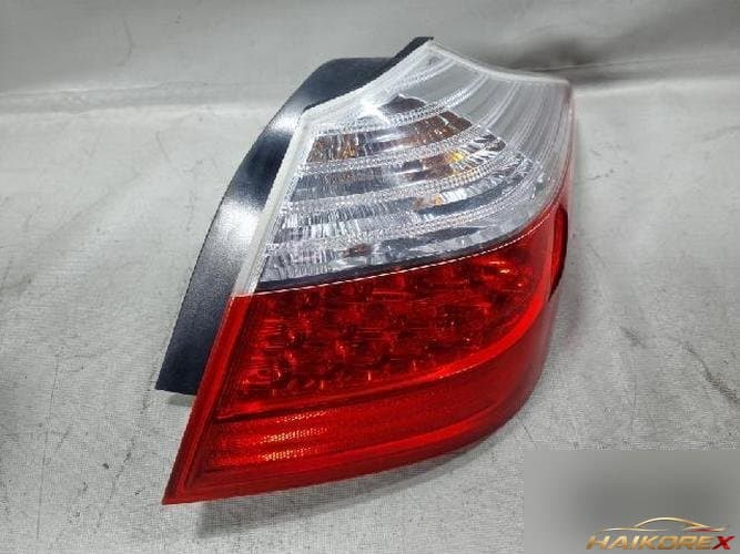 Hyundai Genesis 2011 — комбинированный фонарь задний правый (пассажирский) 4