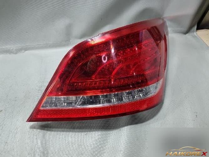 Hyundai Equus 2010 — фонарь задний комбинированный правый (пассажирский)