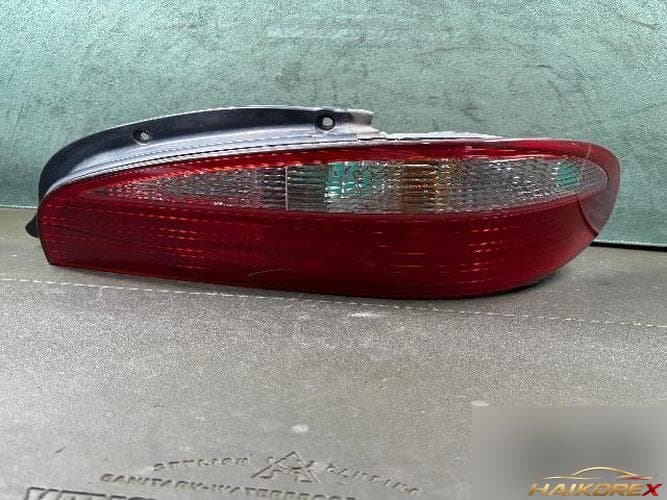 Kia Credos 1997 — фонарь задний комбинированный правый (пассажирский)