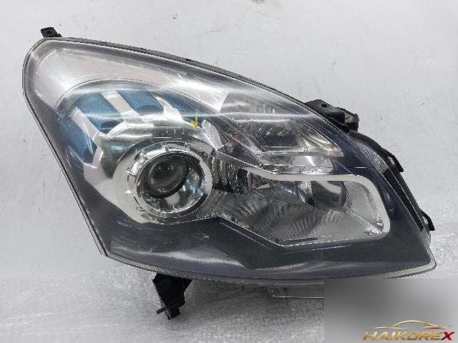 Renault QM5 2011 — фара правая (ксеноновая с балластом)