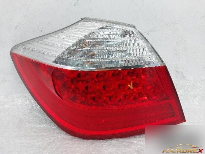 Hyundai Genesis 2010 — комбинированный фонарь задний левый (водительский) 92401-3M0