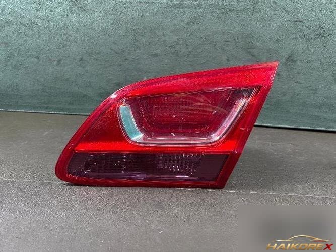 Chevrolet Cruze 2015 — накладка крышки багажника с фонарём (4)