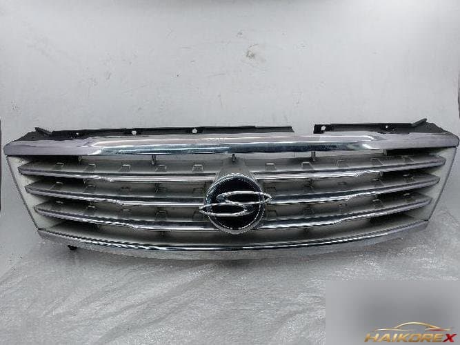 KG Mobility Rexton 2015 — решетка радиатора K79461 08D00
