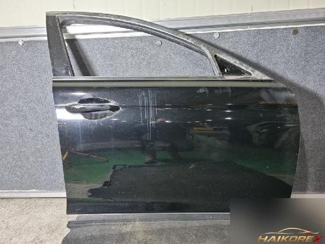 Kia K9 2013 — передняя дверь правая (со стеклом)
