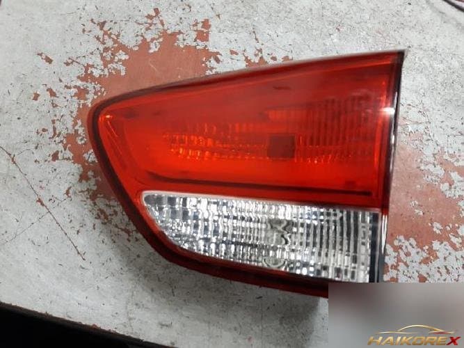 Kia Carens 2014 — задний фонарь правый внутренний 92404-A4000