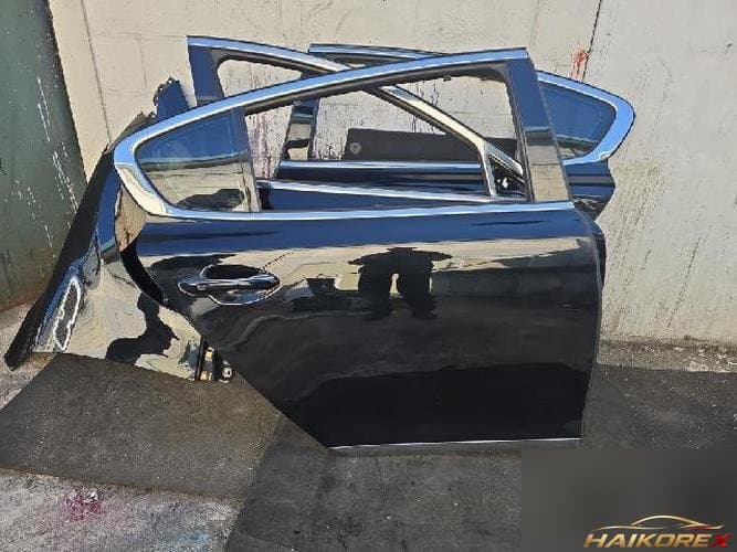 Kia K9 2015 — задняя дверь правая