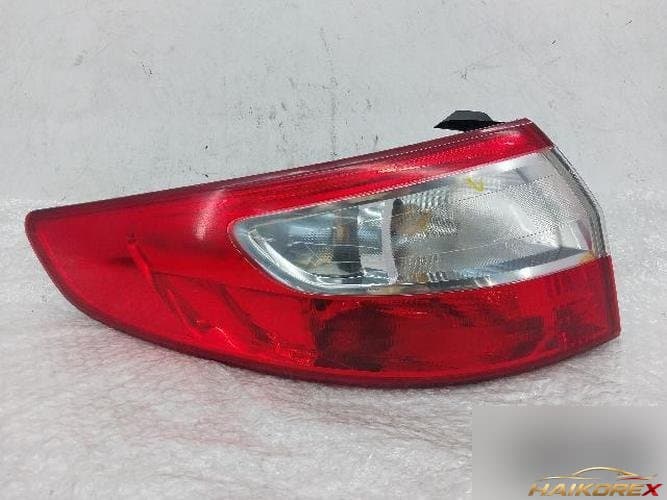 Renault SM3 2011 — фонарь задний левый (комбинированный) 265550016R