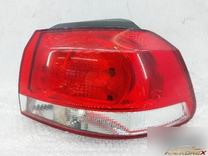 Volkswagen Golf 2012 — фонарь задний комбинированный правый (пассажирский) 5K0945096E
