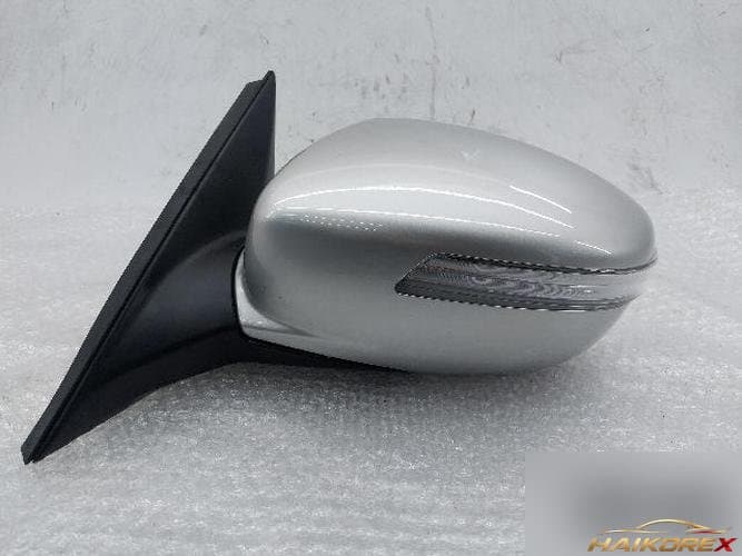 Hyundai Genesis 2011 — зеркало боковое левое (водительское) с поворотником