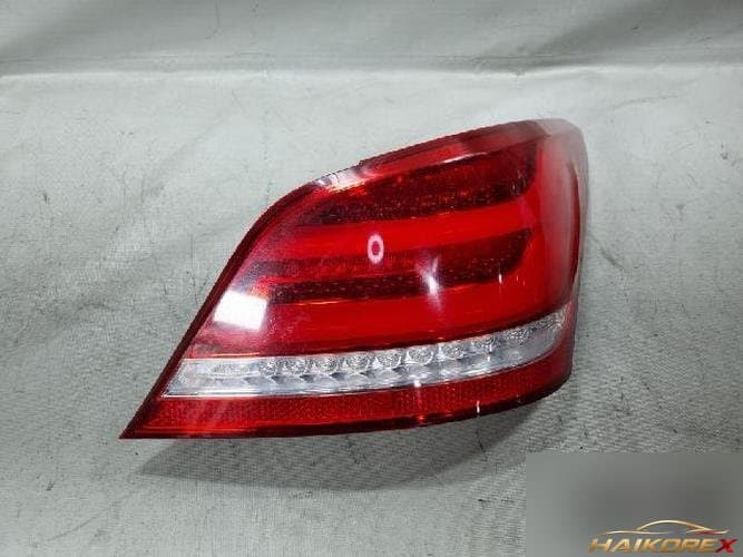 Hyundai Equus 2013 — комбинированный задний фонарь правый (пассажирский)