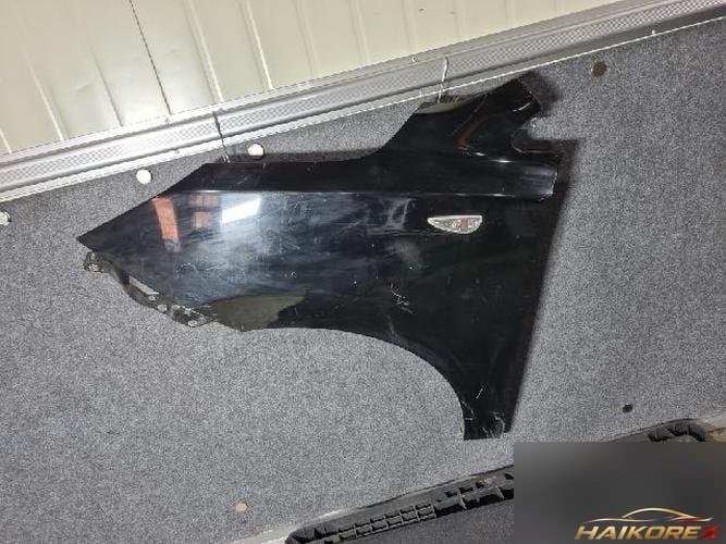 Hyundai Tucson 2013 — крыло левое