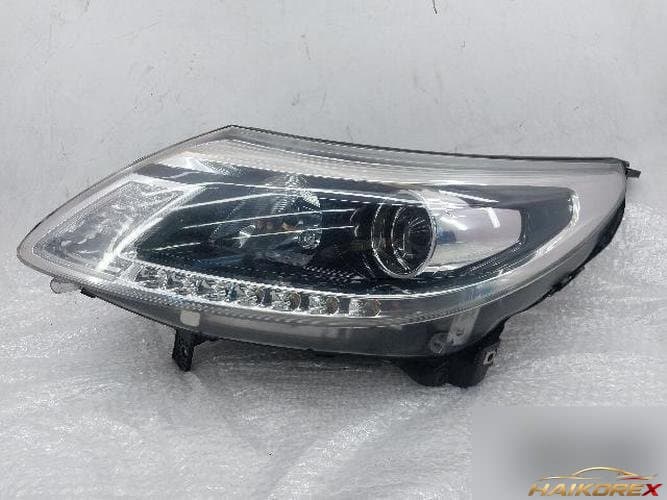 Renault SM5 2013 — фара левая 260601544R