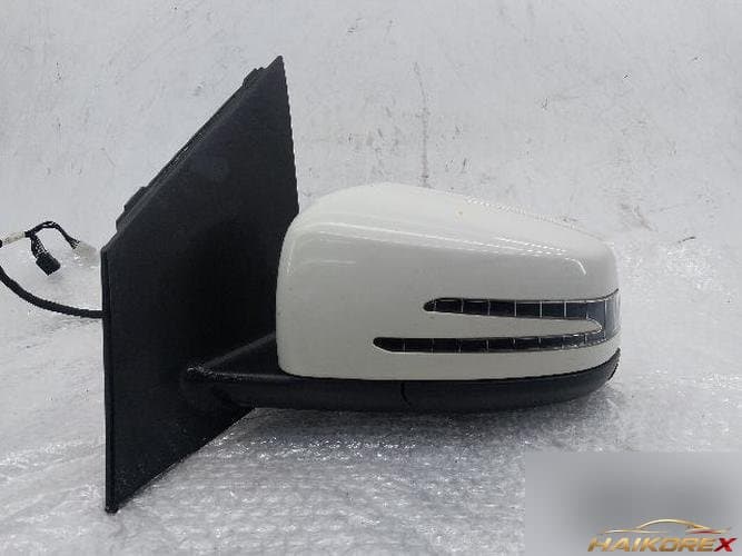 Mercedes-Benz B-Class 2014 — зеркало боковое левое A2468102519