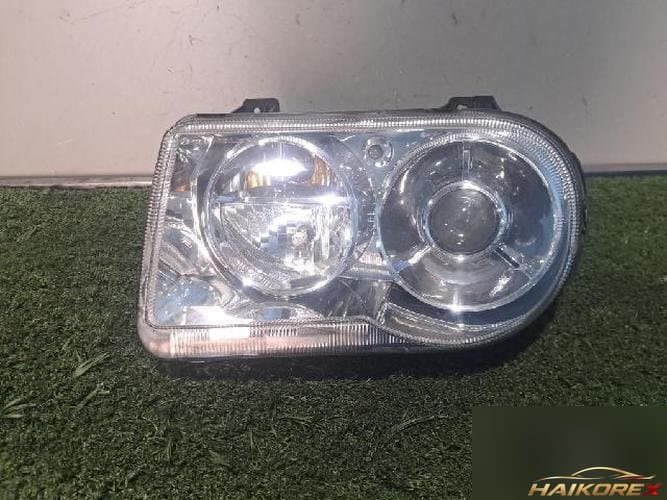 Chrysler 300 2008 — фара левая HID
