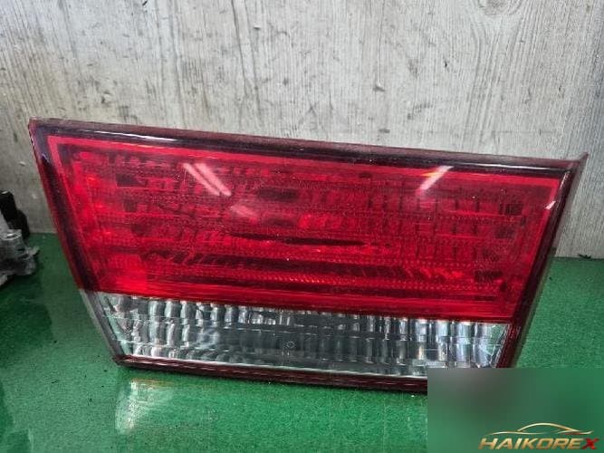 Hyundai Sonata 2008 — накладка задней двери левая 92403-3K0
