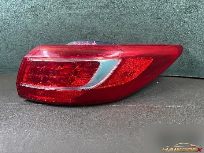 Kia Sportage 2012 — комбинированный фонарь задний правый (пассажирский) LED 1