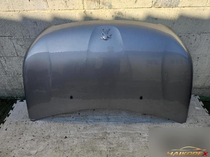 Peugeot 2008 2015 — капот правый