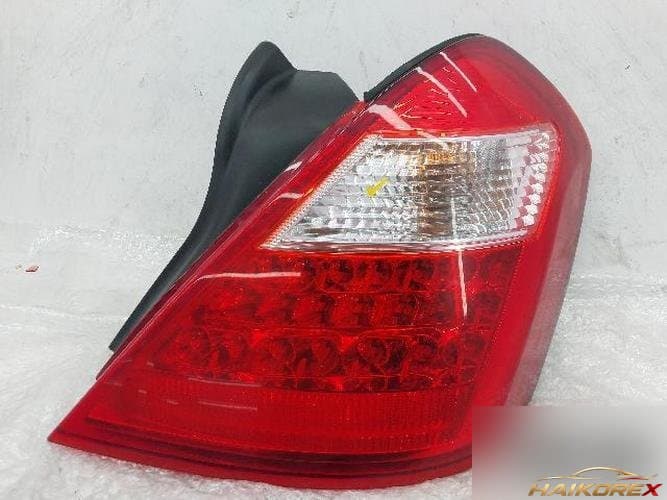Renault SM7 2010 — фонарь задний правый (комбинированный) 53802-527R