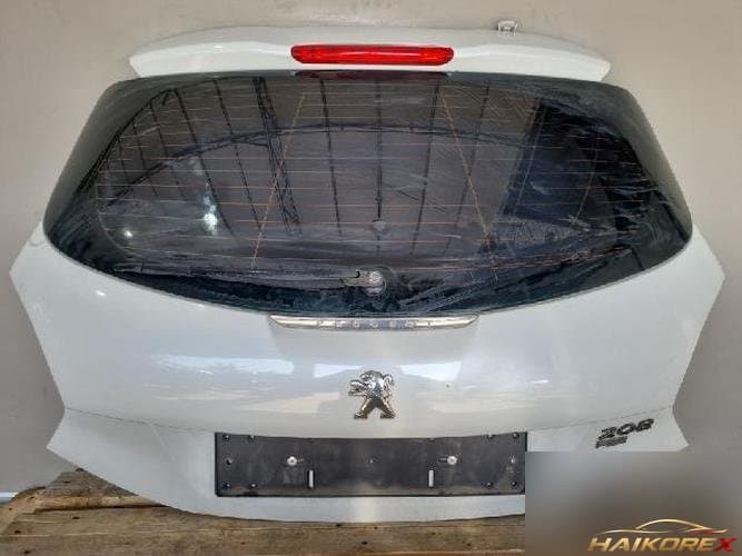 Peugeot 208 2015 — задняя дверь (багажник)