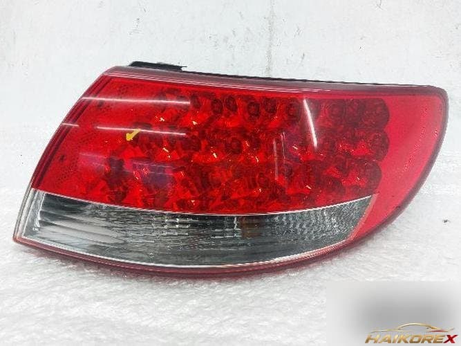 Hyundai Granzer 2009 — фонарь задний комбинированный правый (92402-3LO)