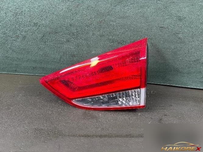 Hyundai Tucson 2010 — подсветка багажника (задний фонарь) 4
