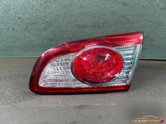 Hyundai Santa Fe 2012 — задний фонарь (багажника)