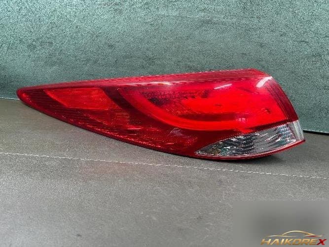 Hyundai Tucson 2010 — комбинированный фонарь задний левый (водительский)