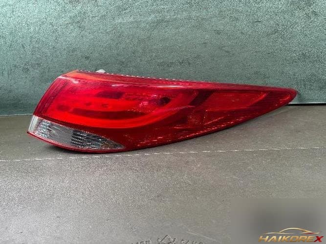 Hyundai Tucson 2010 — комбинированный фонарь задний правый (пассажирский)