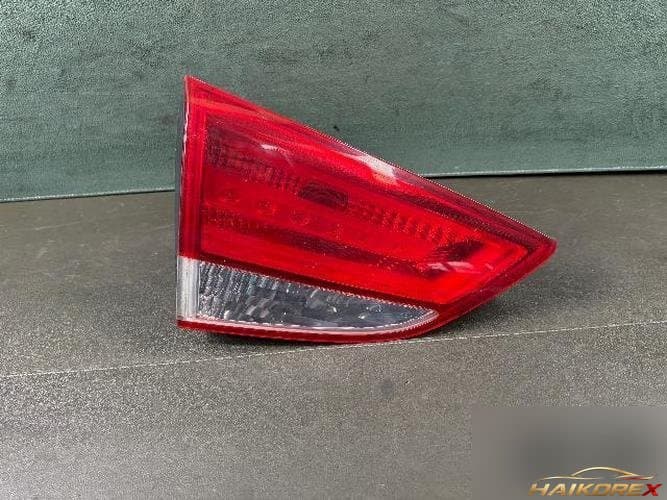 Hyundai Tucson 2010 — обивка задней двери левая