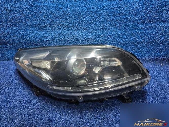 Renault SM7 2013 — фара правая HID