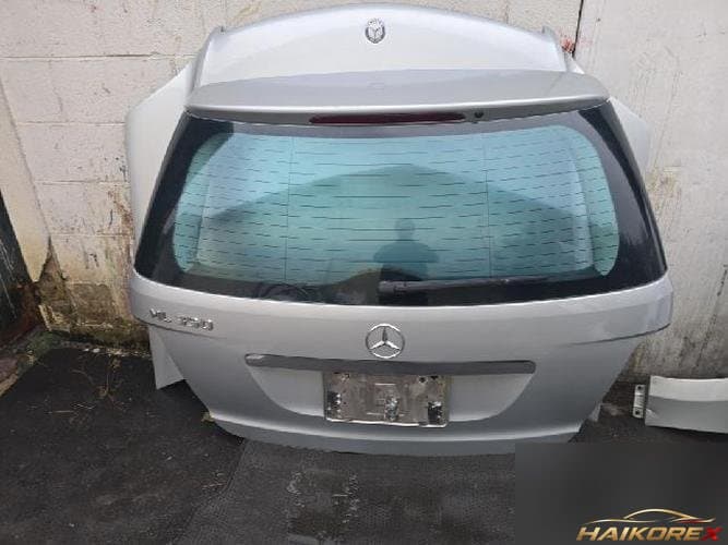 Mercedes-Benz M-класс 2006 — крышка багажника
