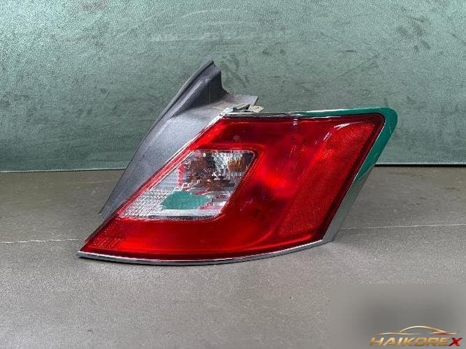 Ford Taurus 2010 — комбинированный фонарь задний правый