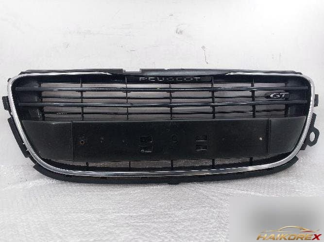Peugeot 508 2013 — решётка радиатора 9686571877
