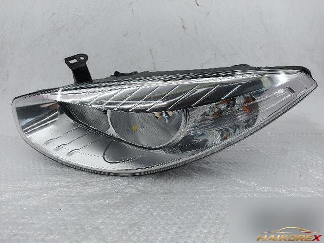Renault SM3 2011 — фара левая 260609567R