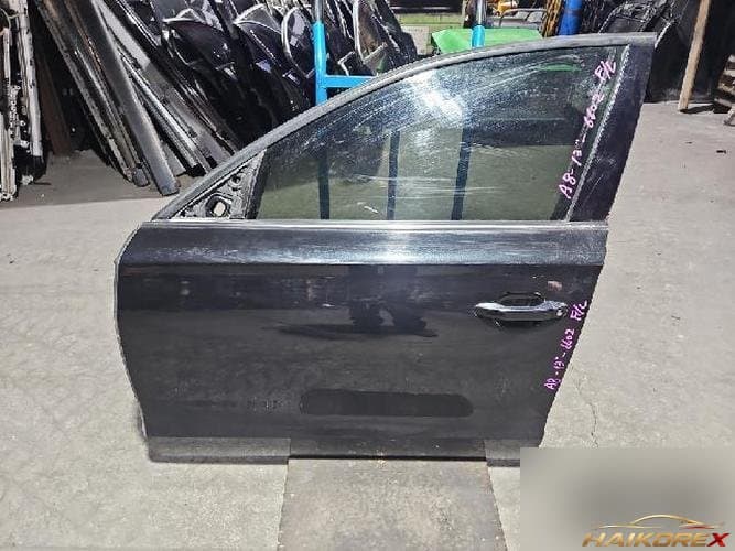 Audi A8 2013 — дверь передняя левая