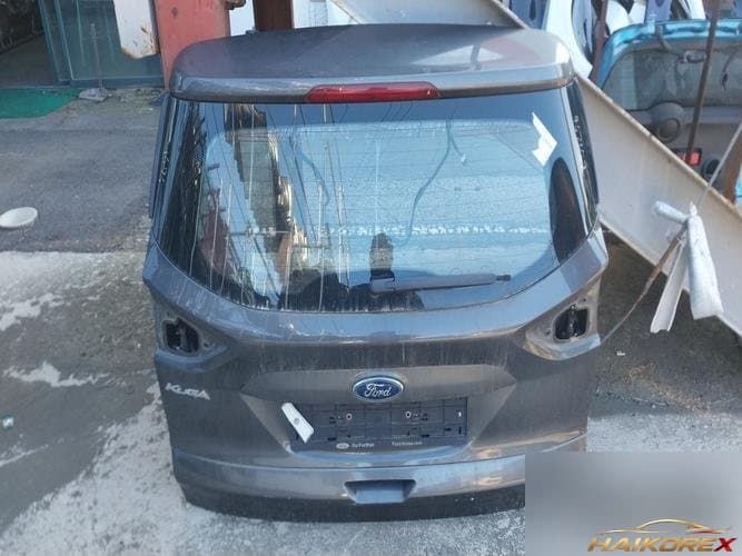 Ford Kuga 2016 — дверь багажника