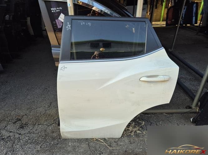 KG Mobility Tivoli 2019 — дверь задняя левая