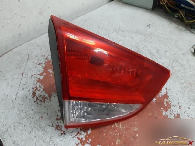 Hyundai Tucson 2014 — фонарь задний левый внутренний 924052S000