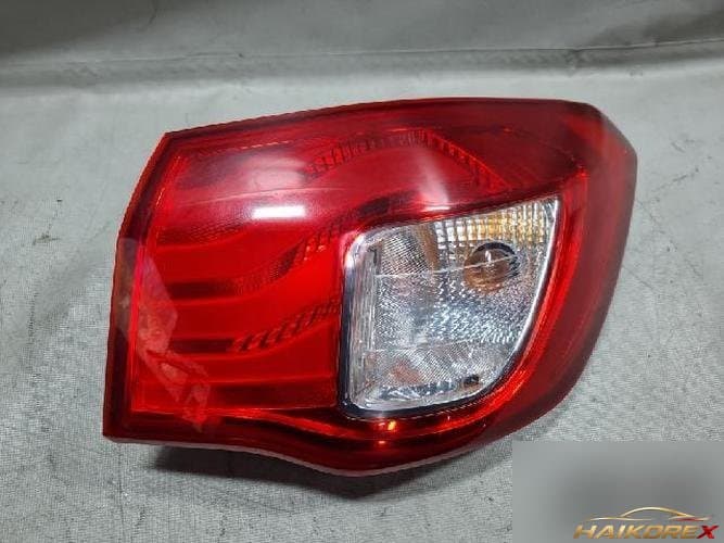Kia Forte 2011 — фонарь задний правый (комбинированный)