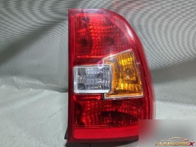 Kia Sportage 2010 — комбинированный фонарь задний правый (пассажирский)