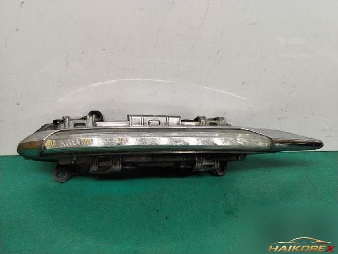Mercedes-Benz S-Class 2010 — дневной ходовой огонь правый A2218201056