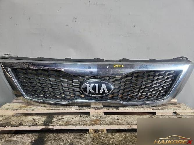 Kia Carnival 2013 — решётка радиатора правая