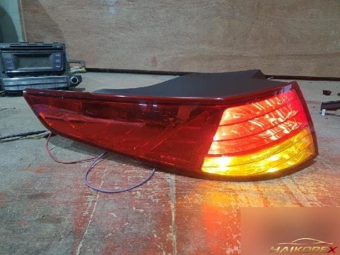 Kia K5 2010 — комбинированный фонарь задний левый 92401-2T000