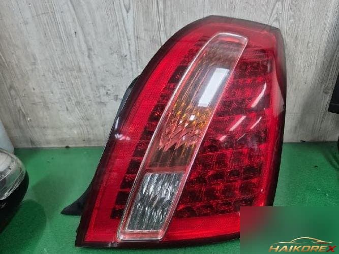 Kia Opirus 2007 — фонарь задний комбинированный правый 92402-3F500